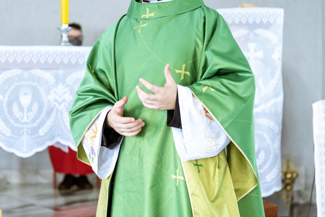 Cardinal Sarah warns against ideological conflict over Traditional Latin Mass