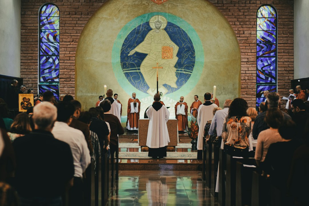 El Paso Priest Receives Catholic Extension’s Top Honor for Lay Formation