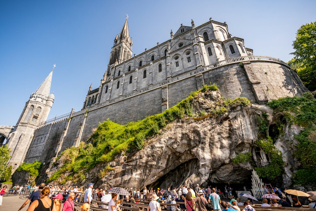 Pope Leo XIV Urges Rosary Prayers for Peace at Lourdes